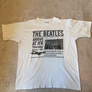 Vintage 1999 “The Beatles Arrive at JFK” T-Shirt Sz L